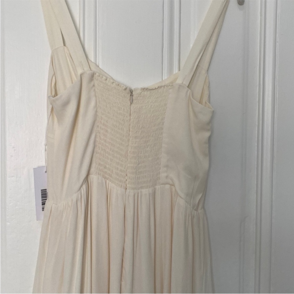 Reformation Hollyhock in Ivory - Picture 10 of 11